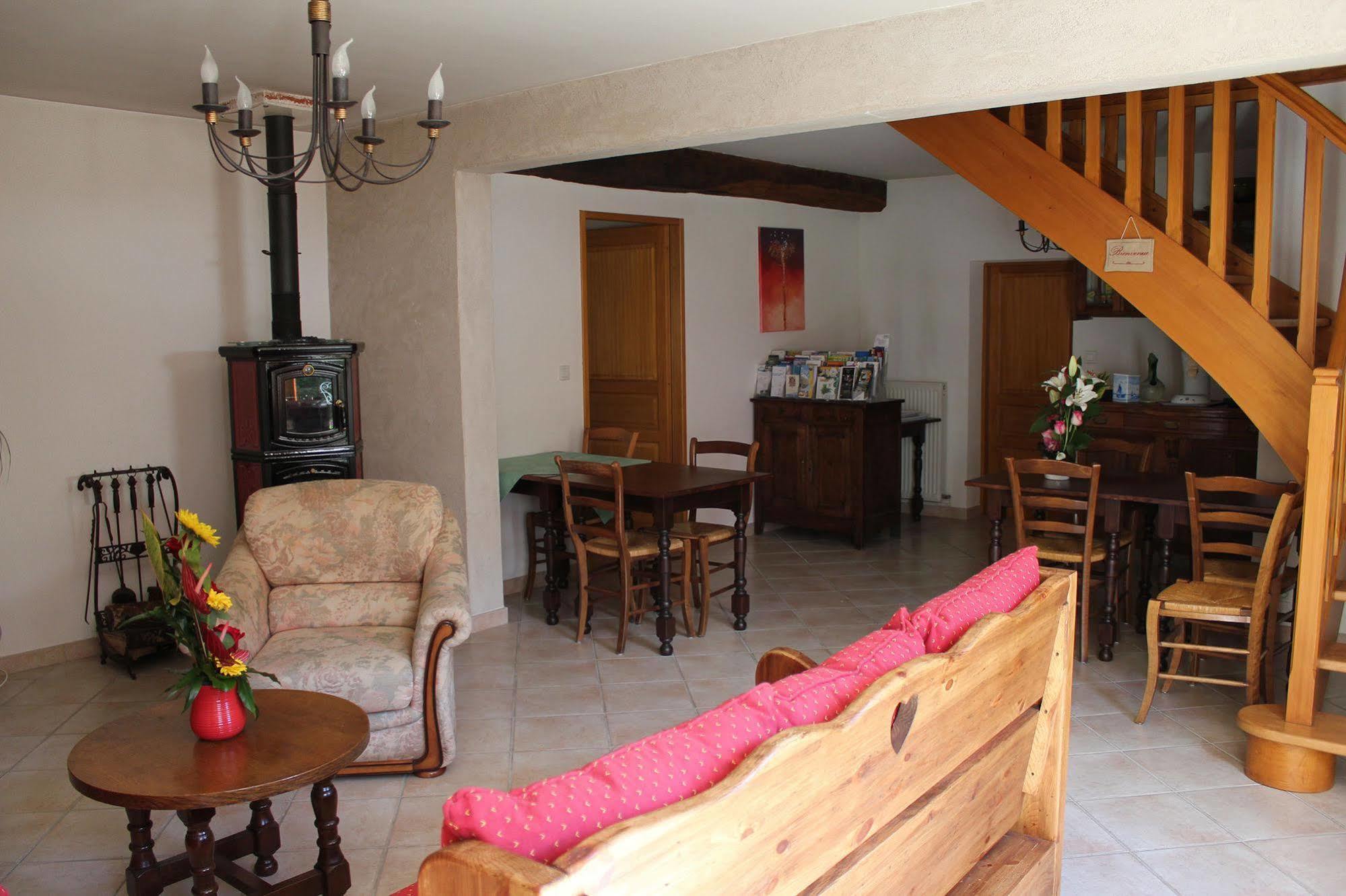 Bed and Breakfast Le Lavoir Peintre Экстерьер фото